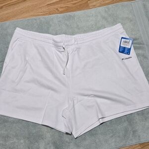 NWT WOMENS 3X TREK FRENCH TERRY WHITE Columbia White Shorts